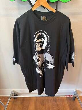 G-Unit Clothing Company Gorilla Graphic T-Shirt Size XL